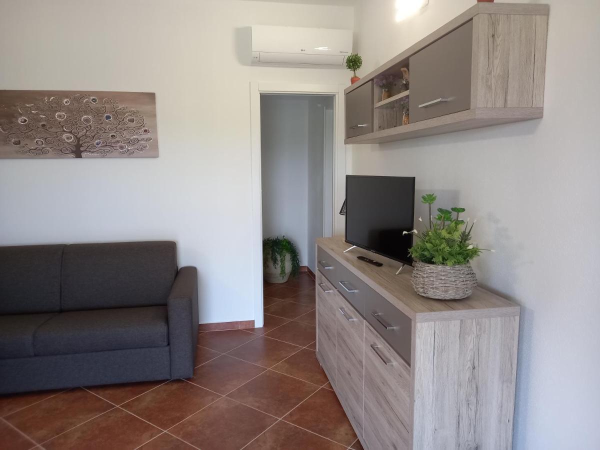 אורוסיי Villa Aratha מראה חיצוני תמונה