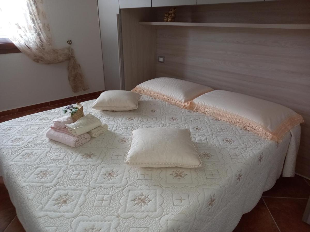 אורוסיי Villa Aratha מראה חיצוני תמונה