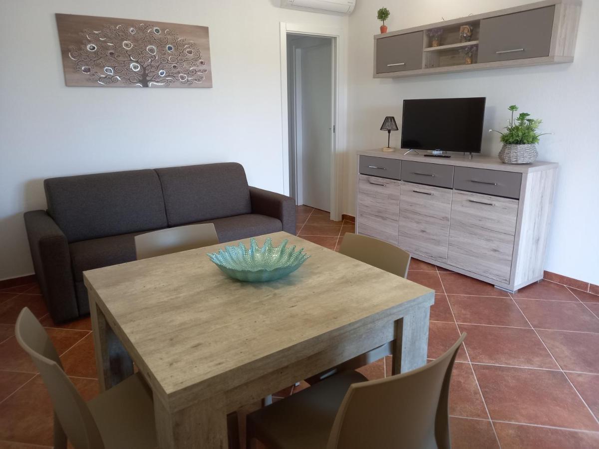 אורוסיי Villa Aratha מראה חיצוני תמונה
