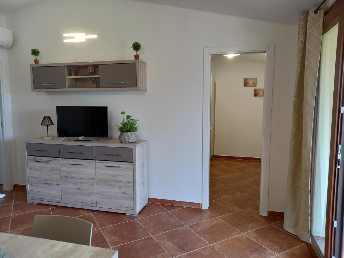 אורוסיי Villa Aratha מראה חיצוני תמונה