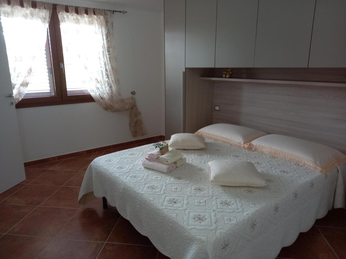 אורוסיי Villa Aratha מראה חיצוני תמונה