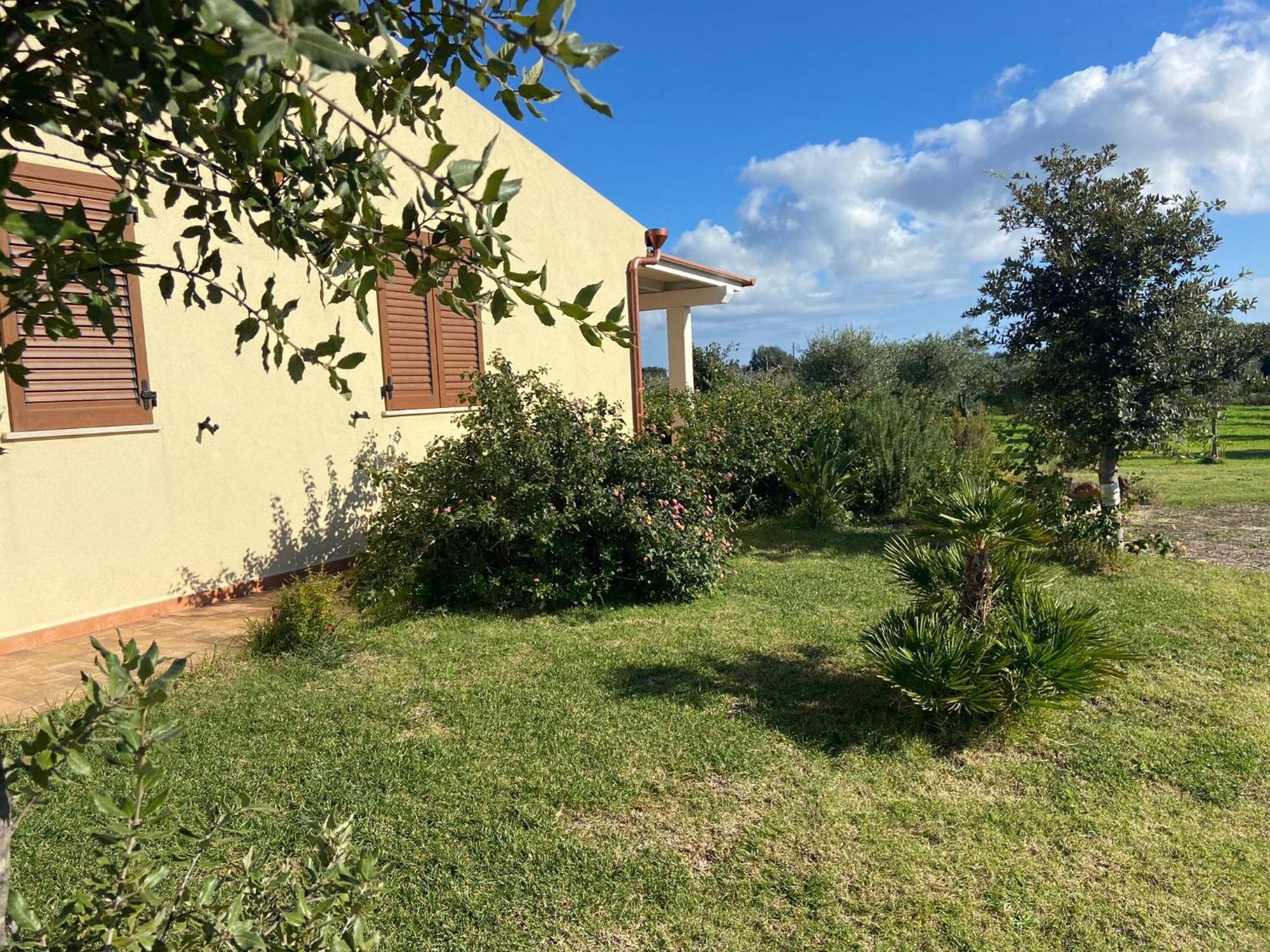 אורוסיי Villa Aratha מראה חיצוני תמונה
