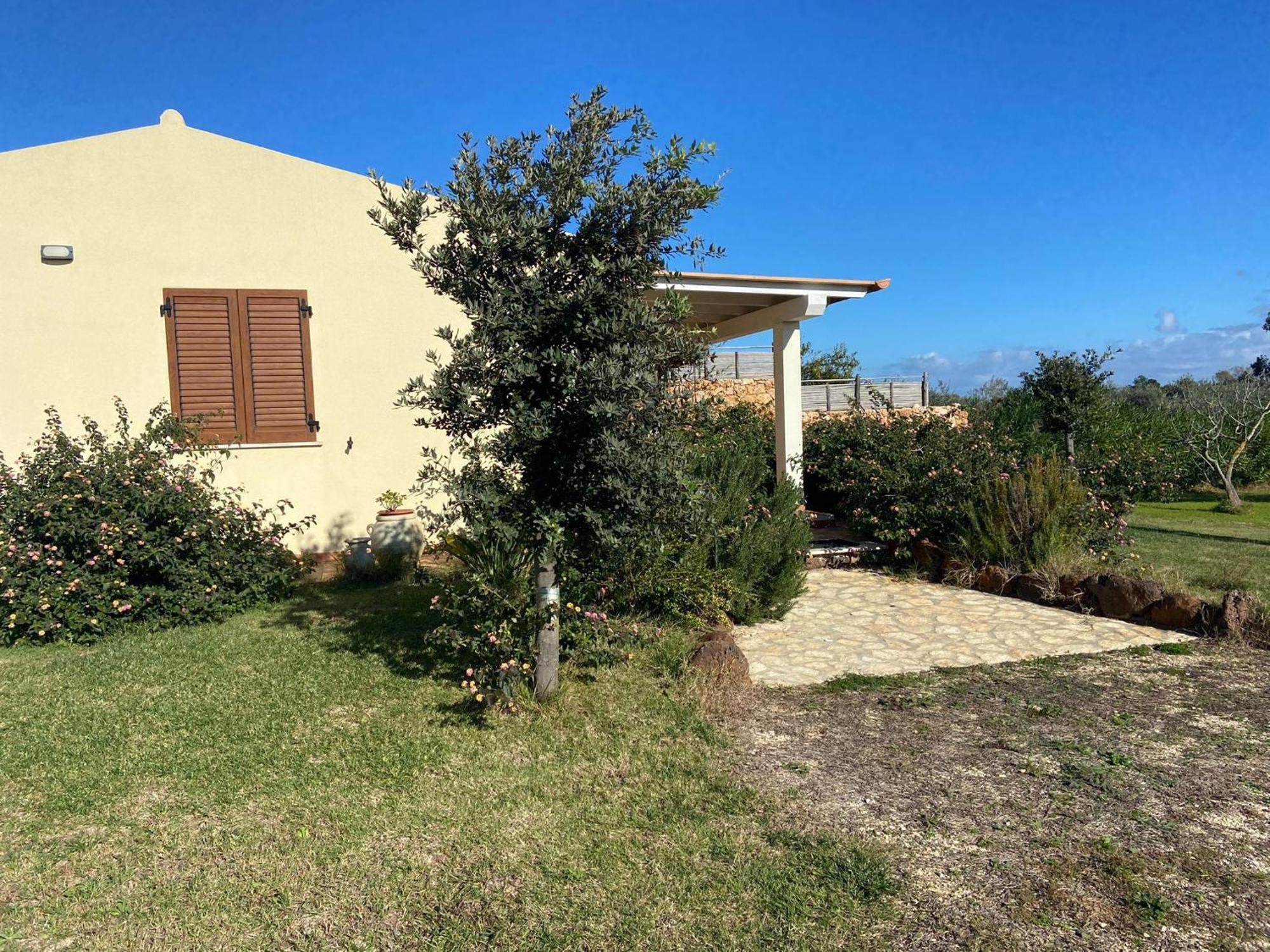 אורוסיי Villa Aratha מראה חיצוני תמונה