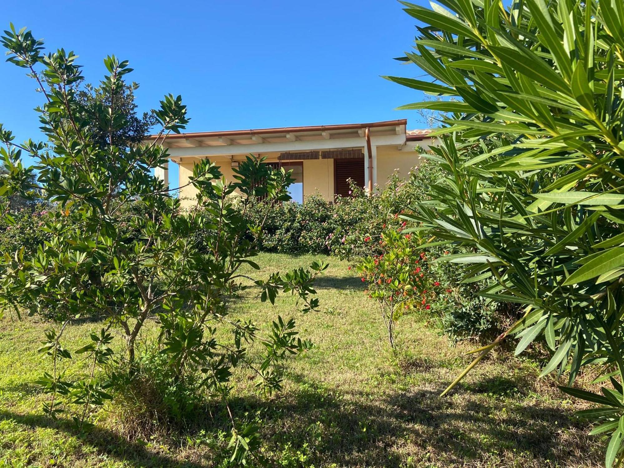 אורוסיי Villa Aratha מראה חיצוני תמונה