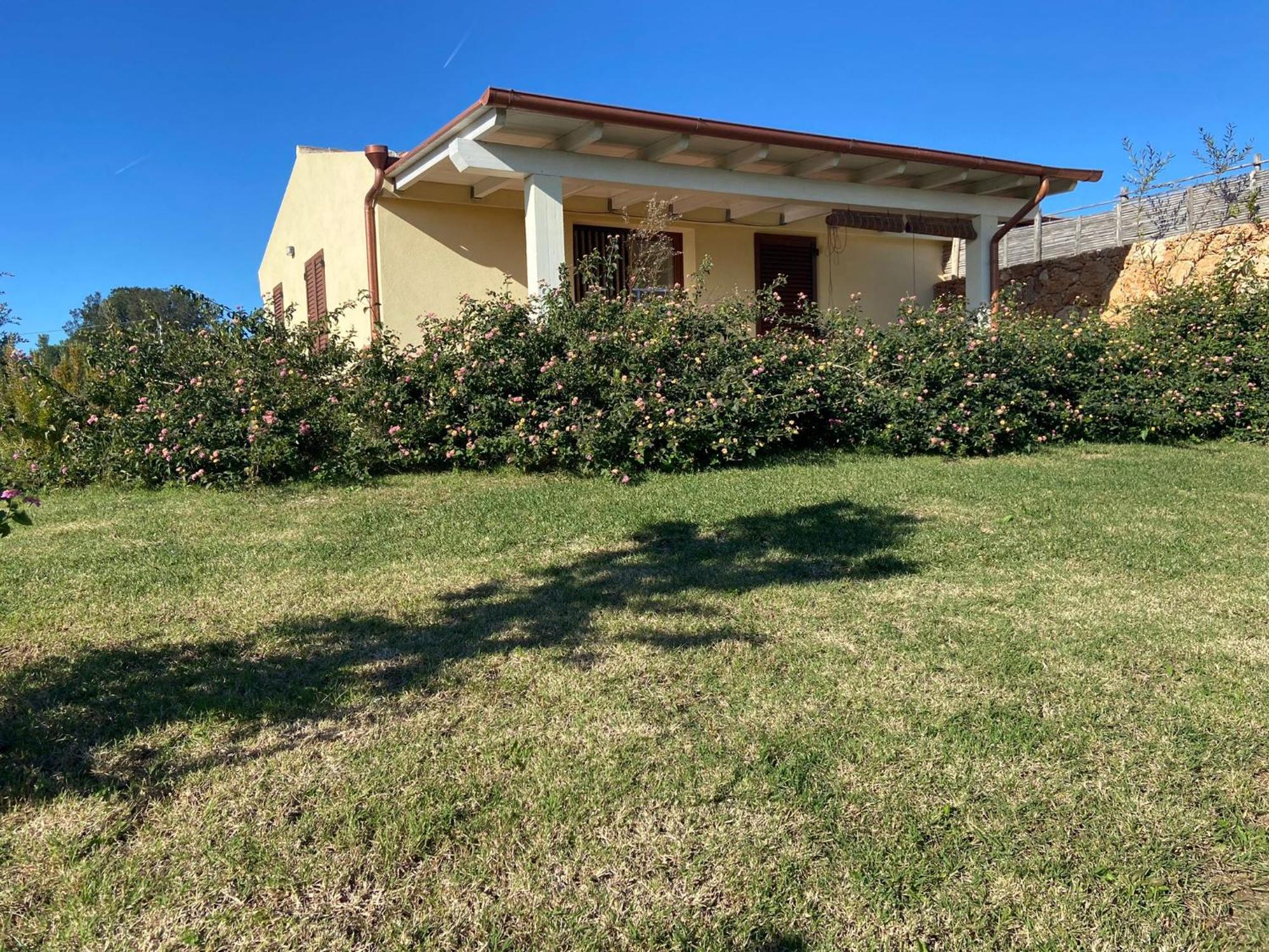 אורוסיי Villa Aratha מראה חיצוני תמונה